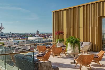 The Gold Bar Terrace