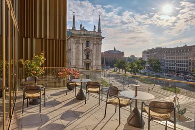 The Gold Bar Terrace