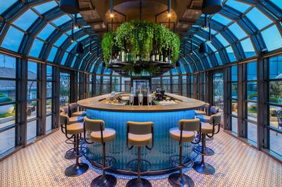 Fennen Sky Bar