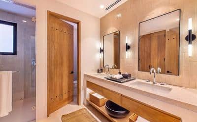 2 Queen Premium Oceanview