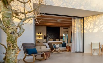 1 King Suite Oceanfront Villa Plunge Pool Firepit