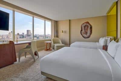 Deluxe Queen Guest Room
