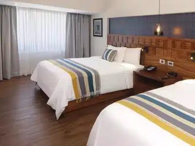 2 Double Beds Suite