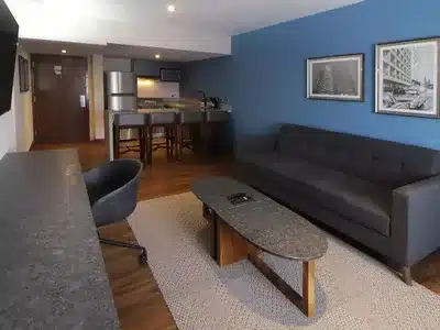 2 Double Beds Suite