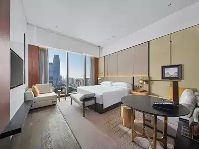 1 King Classic Club Lounge Access High Floor
