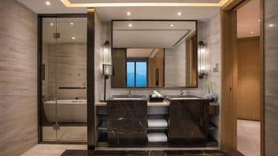 1 Bedroom Suite