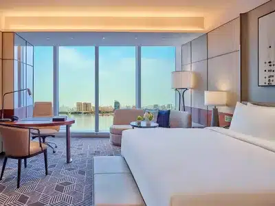 1 King Classic Pearl River View