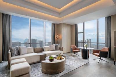 1 Bedroom Suite