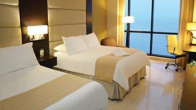 2 Queen Premium Club Lounge Access High Floor