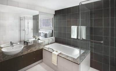 1 Bedroom Apartment Dining Kitchen City View Balcony