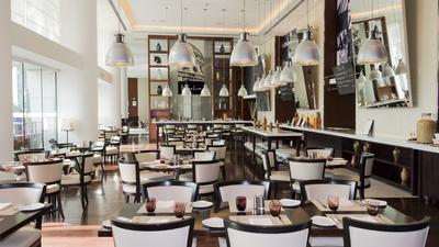 MezzaLuna Trattoria