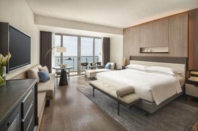 1 King Classic Ocean View High Floor