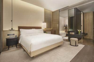 1 Bedroom Suite Club Lounge Access Garden View