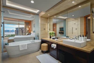 1 King Premium City View