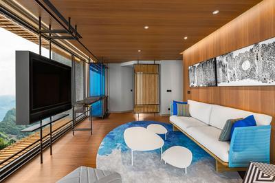 1 Bedroom Suite