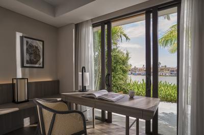 1 King Suite River View