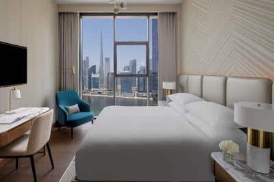 1 Bedroom Apartment Canal View