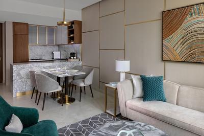 1 Bedroom Apartment Canal View