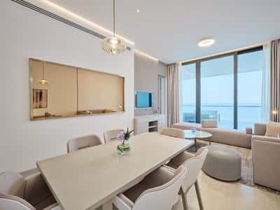 Shoreline Suite Seafront Furnished Balcony