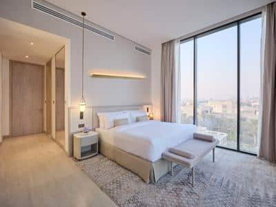 Shoreline Suite Seafront Furnished Balcony