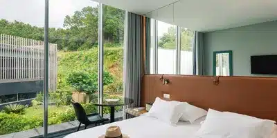 Premium / Mountain
