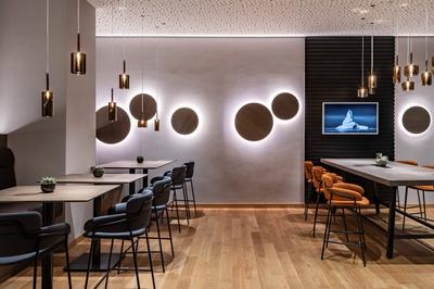 M Club Lounge