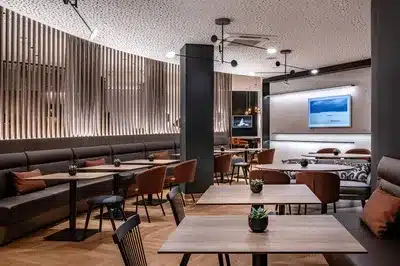 M Club Lounge