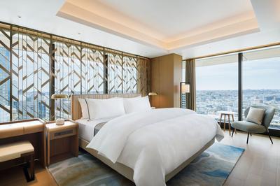 Club Executive Suite