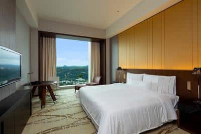 Club King Suite