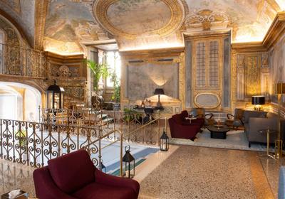 Hall of Railings