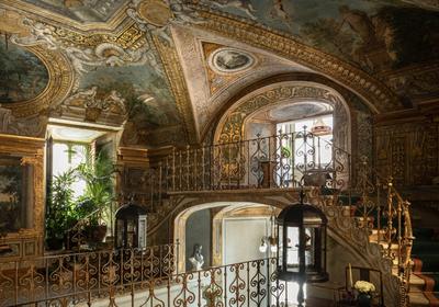 Hall of Railings