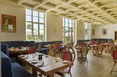 Xtian Restaurant