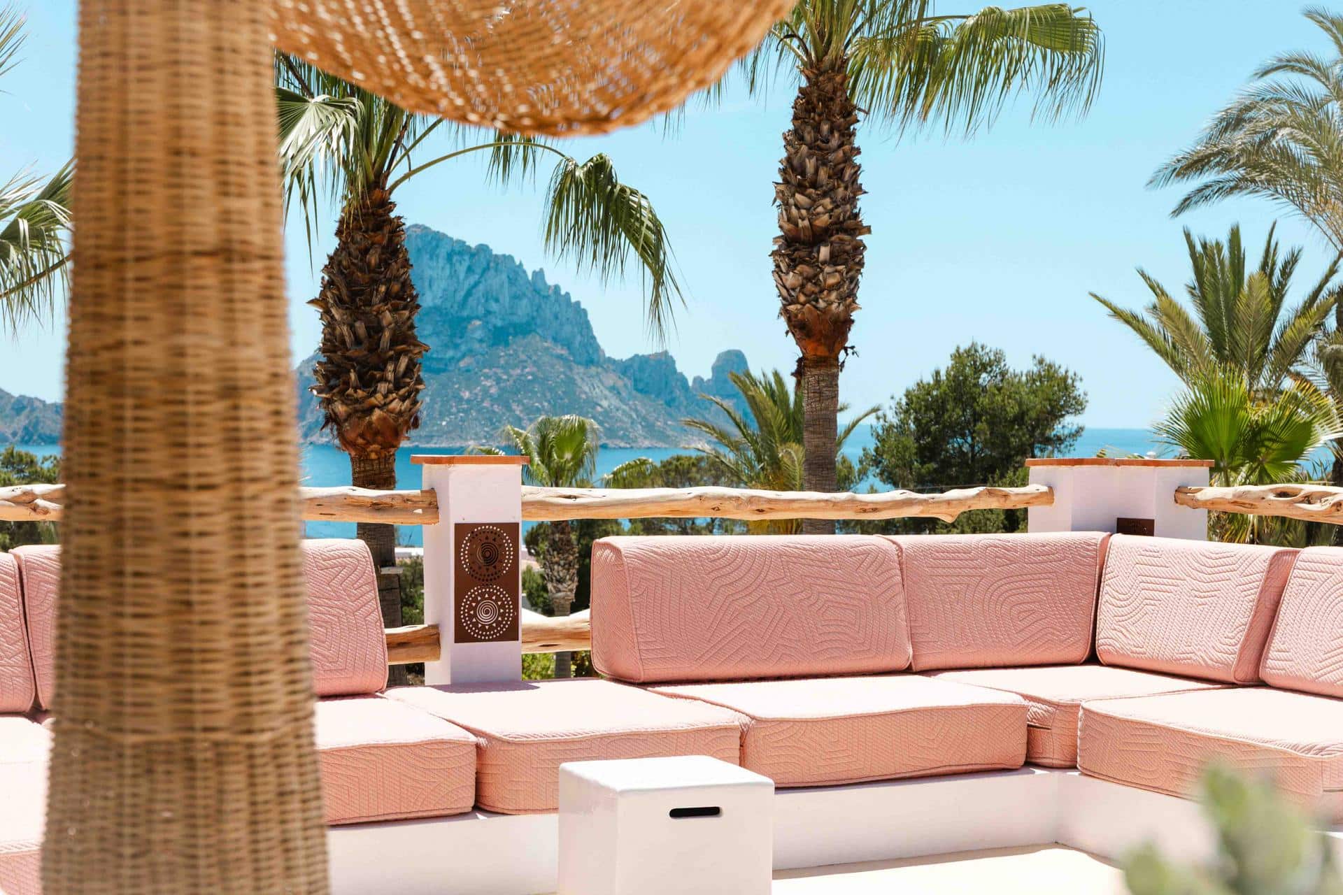 La Mirada Restaurant