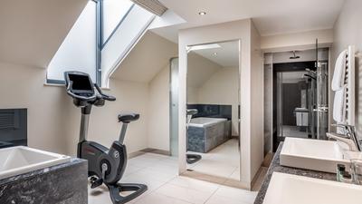 Penthouse Suite