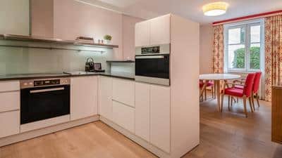 Mirabell Suite