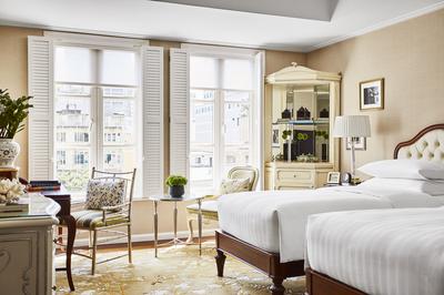 2 Twin Beds