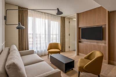 Premium Suite