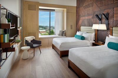 Deluxe Room, 2 Queen, High Floor