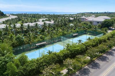 Tennis Courts