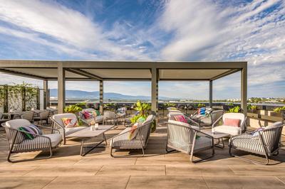 Suite 1201 - Rooftop Bar