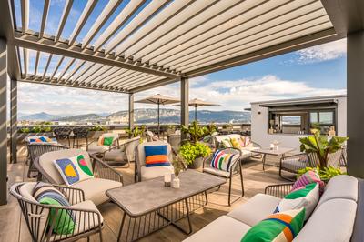 Suite 1201 - Rooftop Bar
