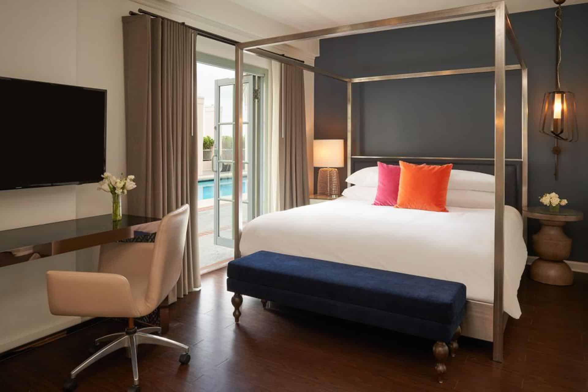 Oasis King Deluxe Room