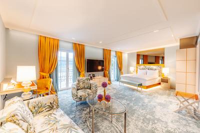 Lake View Junior Suite