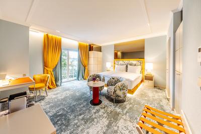 Lake View Deluxe Room