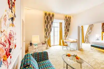 Lake View Suite