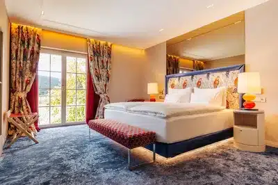 Lake View Suite