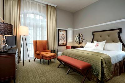 Guest Room, 1 King