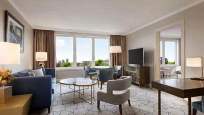 Deluxe Suite