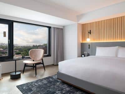 Corner Suite