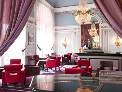 La Belle Epoque Bar
